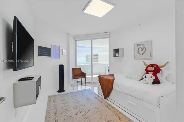 $9,000 | 6301 Collins Avenue, Unit 2103, Miami Beach, FL 33141