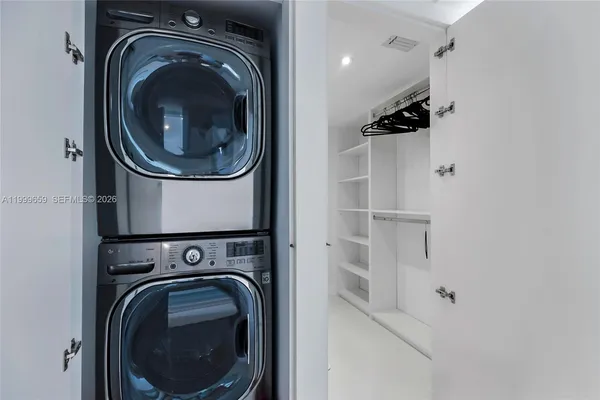 $9,000 | 6301 Collins Avenue, Unit 2103, Miami Beach, FL 33141