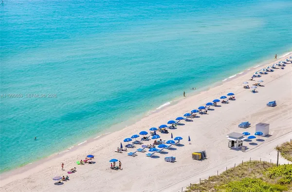 $9,000 | 6301 Collins Avenue, Unit 2103, Miami Beach, FL 33141