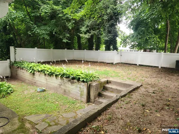 $4,200 | 276 Franklin Turnpike, Ridgewood, NJ 07450