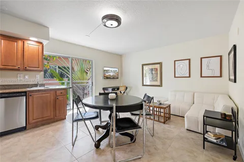 $282,500 | 630 85th Street, Unit 110, Miami Beach, FL 33141