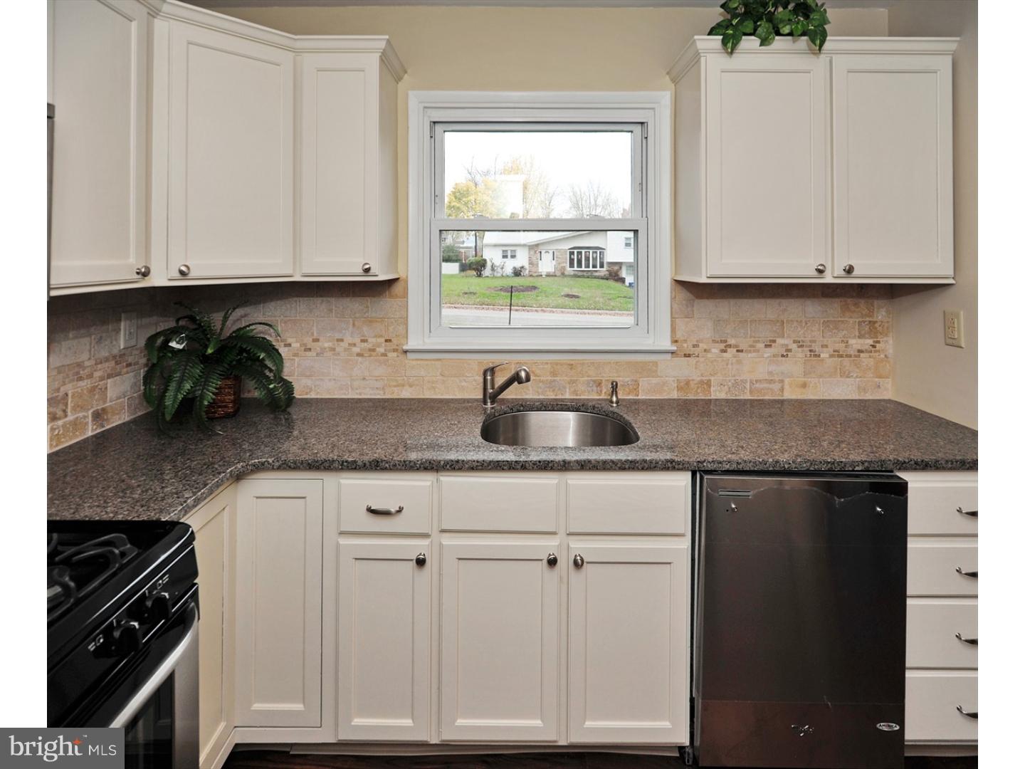 1633 Daws Road Blue Bell, PA 19422 - Photo 5 of 17 Gallery Image 5