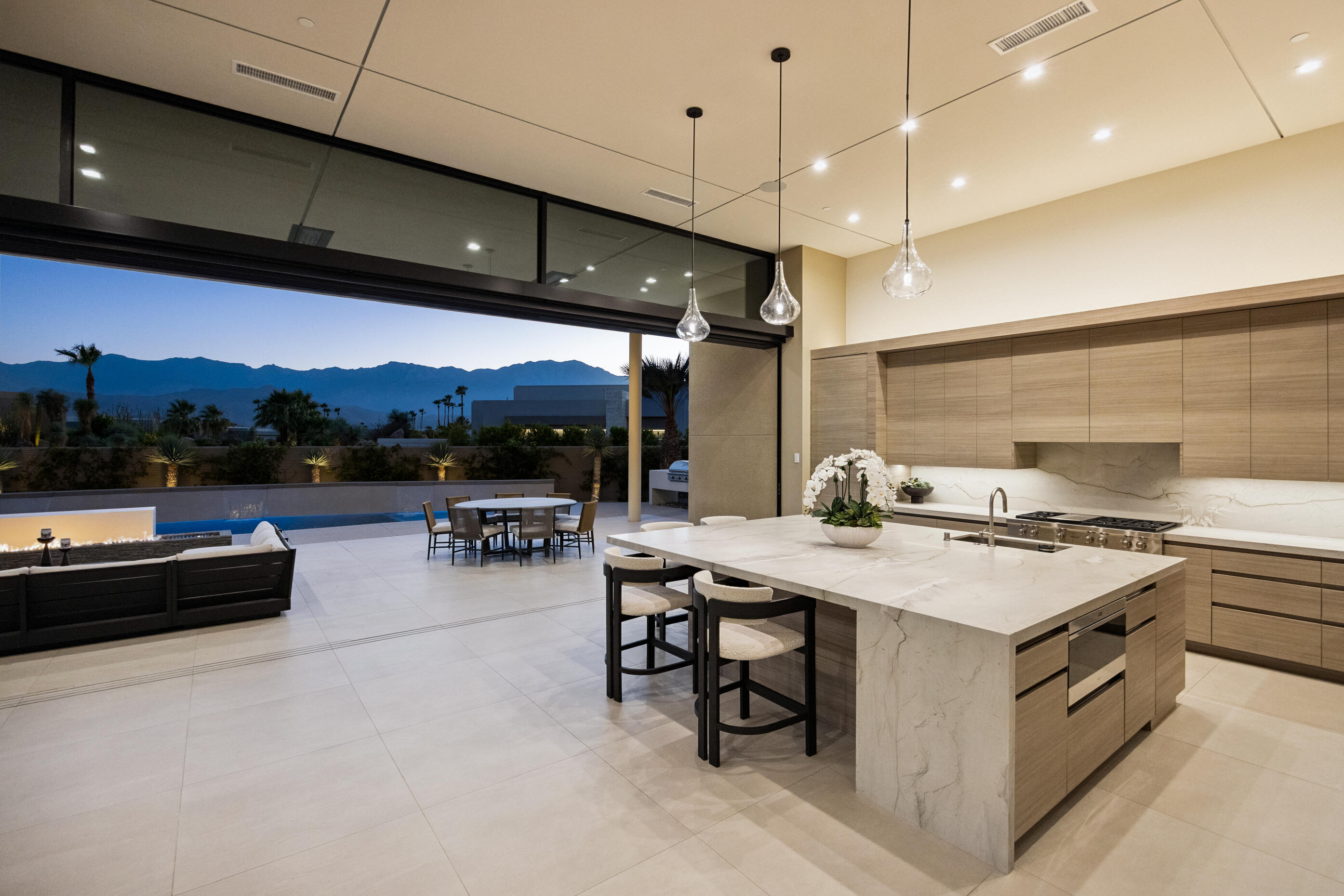 8 Sterling Ridge Drive Rancho Mirage, CA 92270 - Photo 8 of 58 Con MLS-56