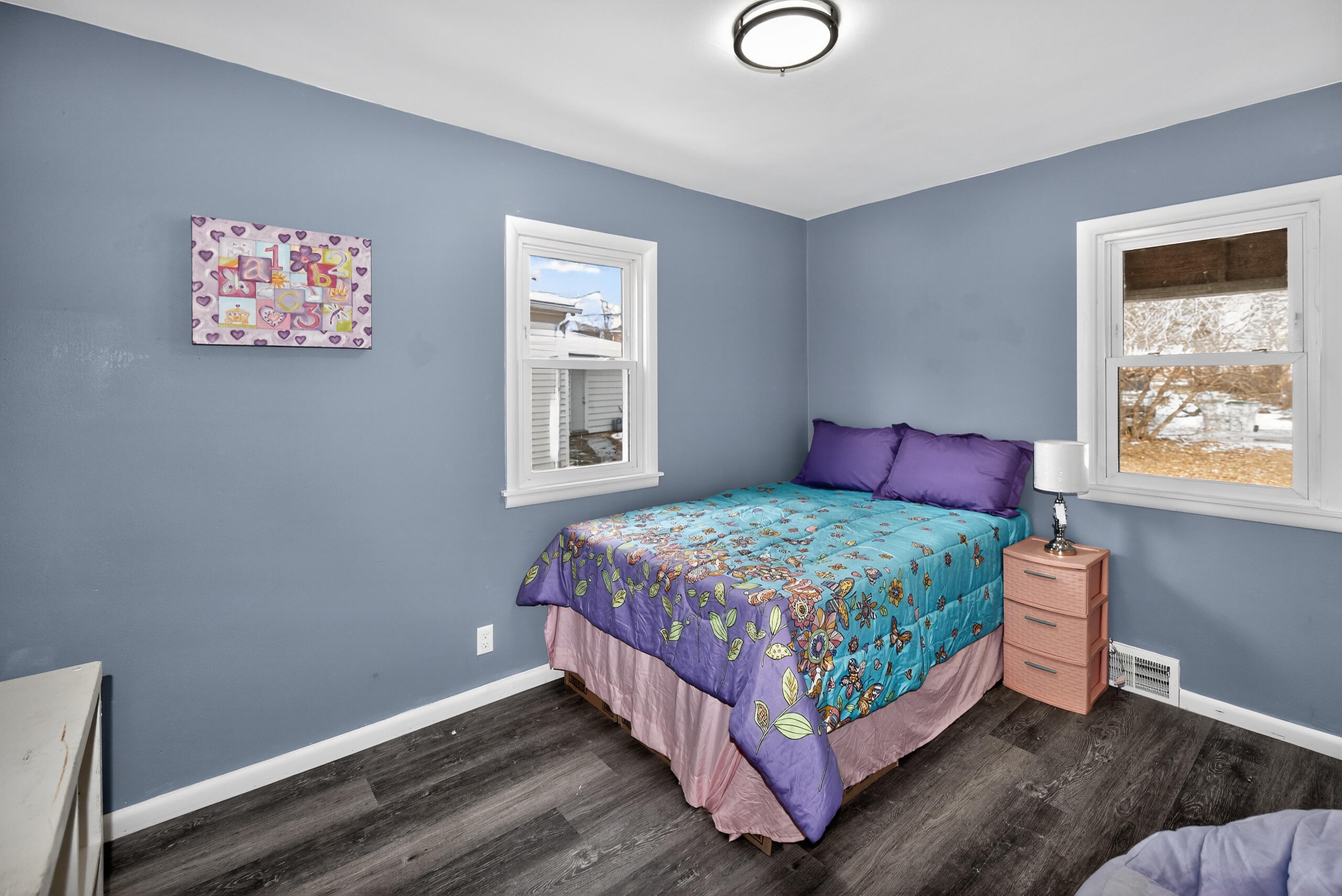 2220 West Neil Place Milwaukee, WI 53209 - Photo 15 of 34 Bedroom