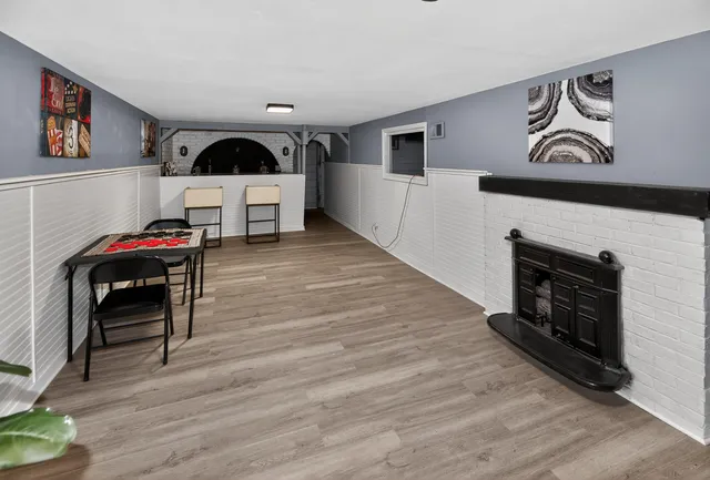 $174,900 | 2220 West Neil Place, Milwaukee, WI 53209