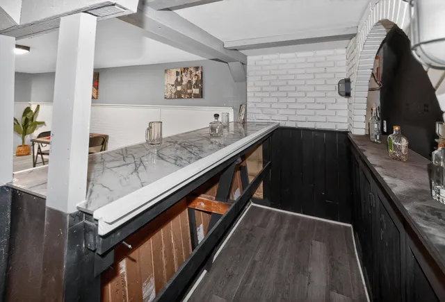 $174,900 | 2220 West Neil Place, Milwaukee, WI 53209