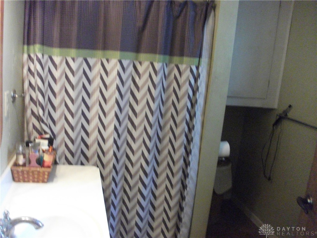 5300 Pitchin Road South Springfield, OH 45502 - Photo 9 of 28