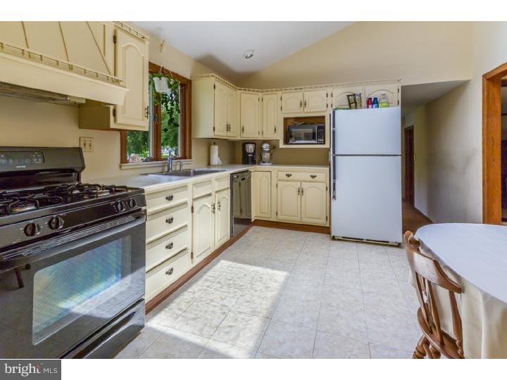 725 North Stanwick Road Moorestown, NJ 08057 - Photo 23 of 25