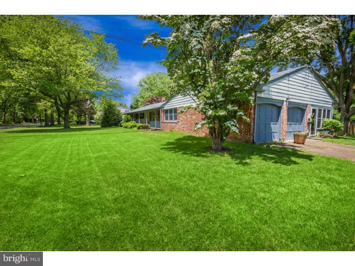 725 North Stanwick Road Moorestown, NJ 08057 - Photo 4 of 25