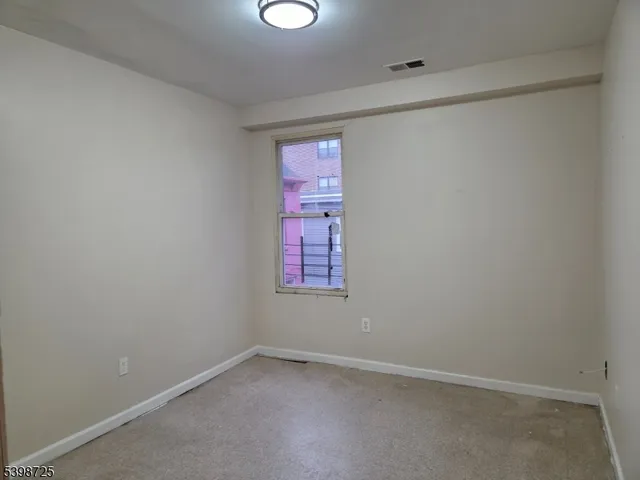 $2,275 | 18 Van Houten Street, Paterson, NJ 07505