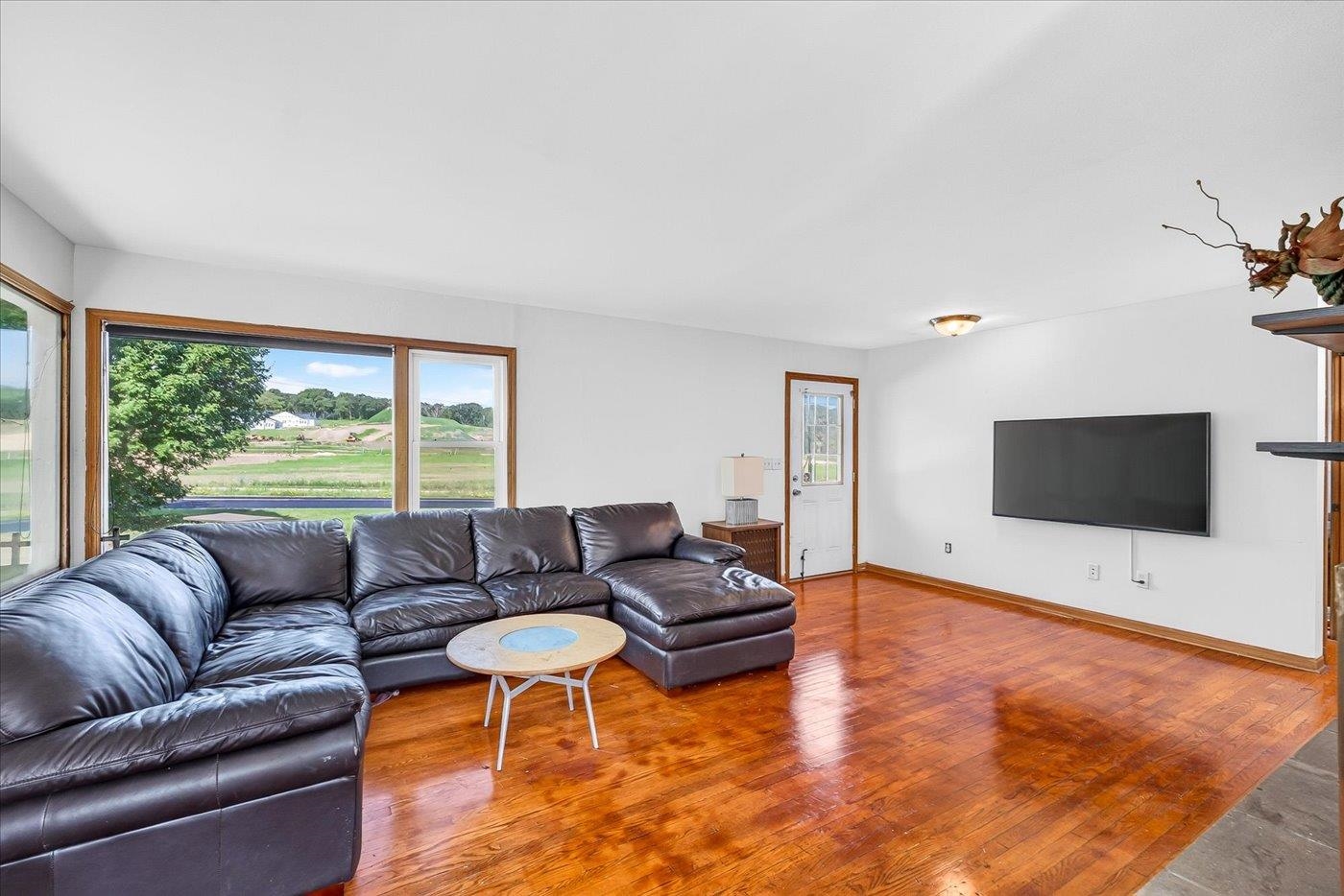 3142 Larsen Road Madison, WI 53711 - Photo 13 of 33