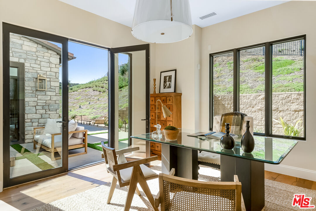 1985 Highgate Road Westlake Village, CA 91361 - Photo 32 of 65