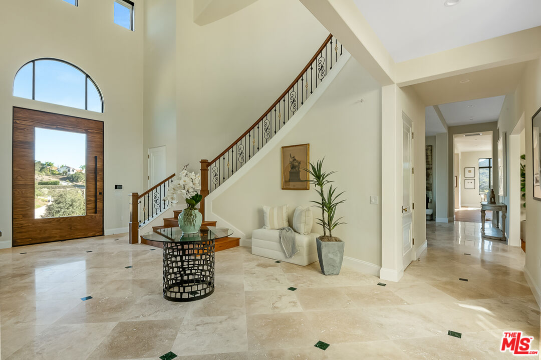 1985 Highgate Road Westlake Village, CA 91361 - Photo 8 of 65