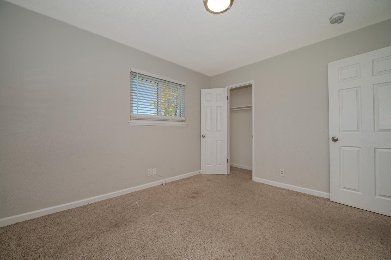 3085 North Buhach Road Atwater, CA 95301 - Photo 39 of 40 an empty room with windows