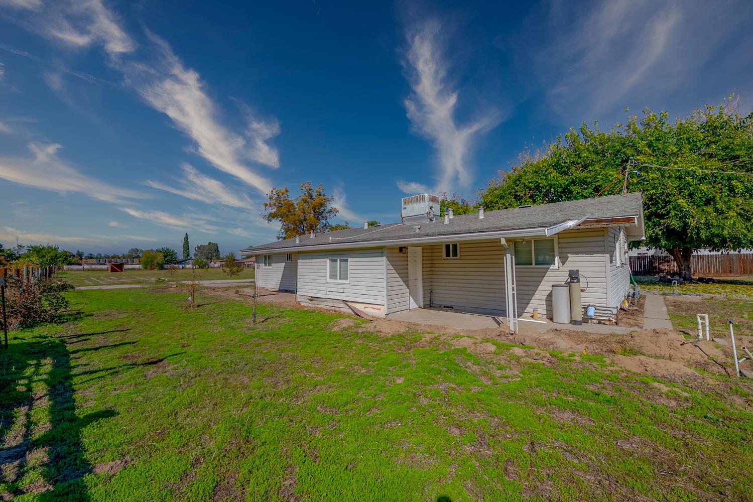 3085 North Buhach Road Atwater, CA 95301 - Photo 9 of 40 a view of a house with a yard