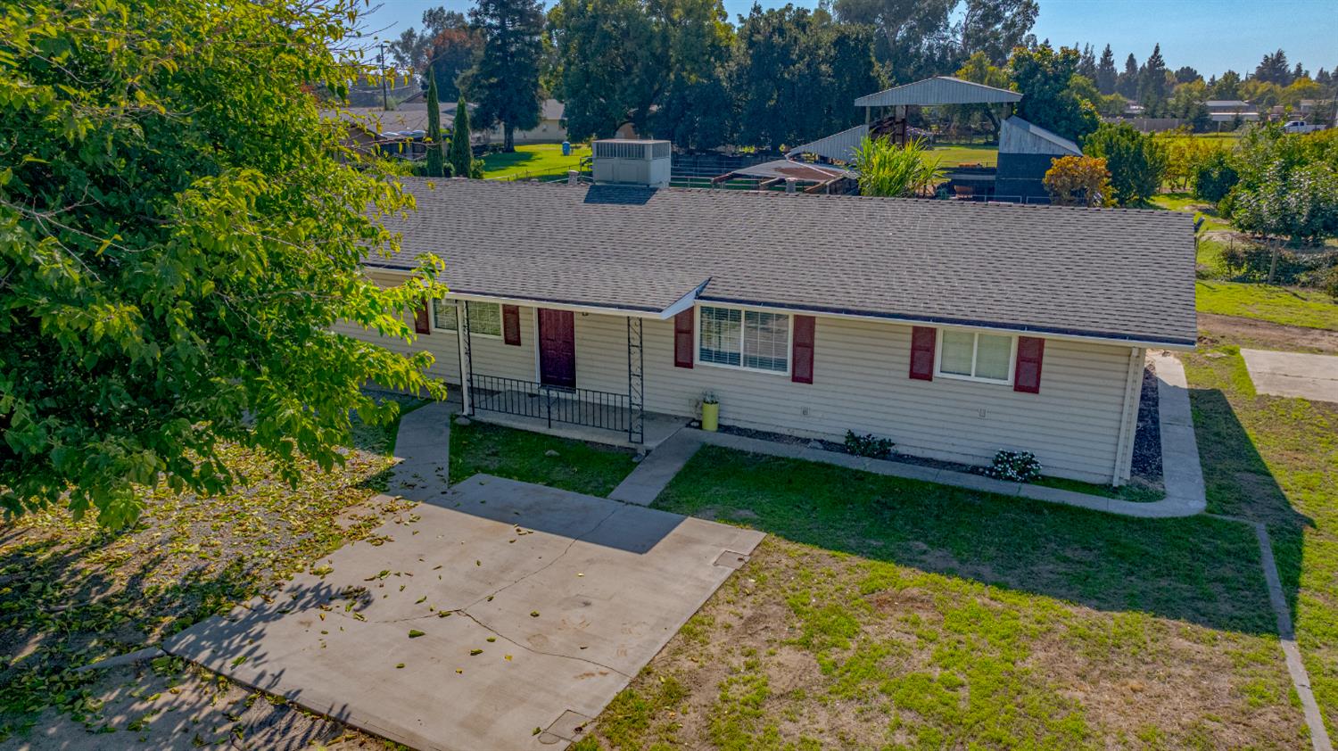 3085 North Buhach Road Atwater, CA 95301 - Photo 10 of 40 aerial view of a house with garden