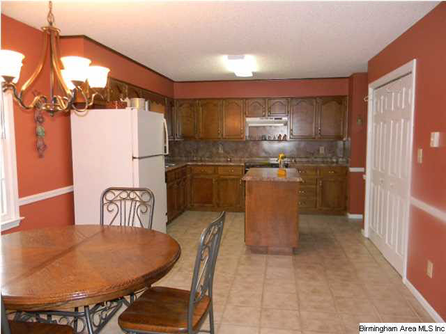 1012 Independence Drive Alabaster, AL 35007 - Photo 6 of 27