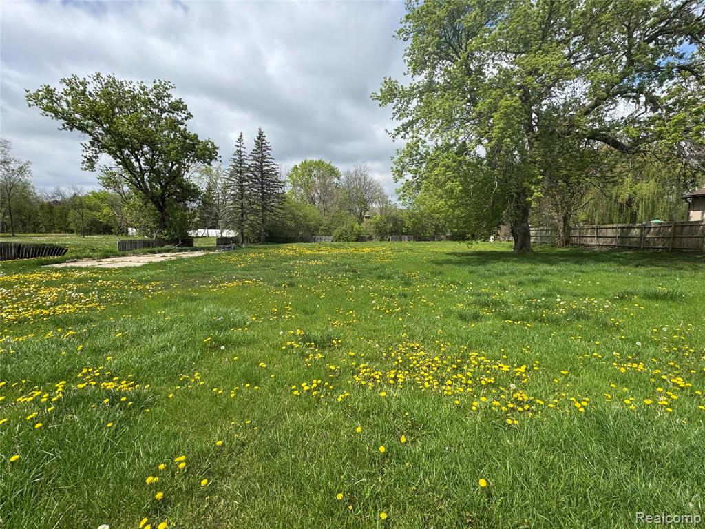 835 East Long Lake Road Troy, MI 48085 - Photo 27 of 30