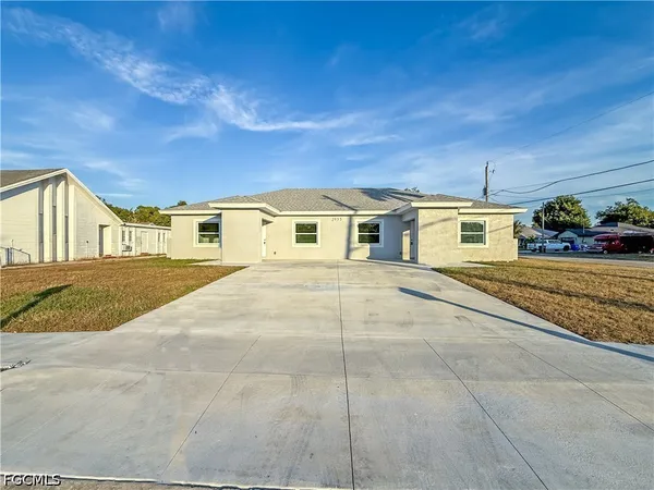 $469,000 | 2955 Dunbar Street, Unit A B, Fort Myers, FL 33916