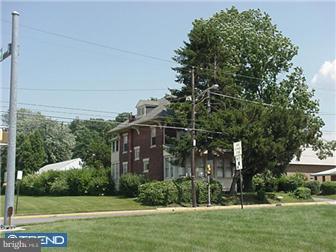 3045 Kutztown Road Reading, PA 19605 - Photo 3 of 7 Gallery Image 3