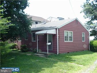 3045 Kutztown Road Reading, PA 19605 - Photo 4 of 7 Gallery Image 4