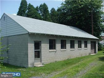 3045 Kutztown Road Reading, PA 19605 - Photo 5 of 7 Gallery Image 5