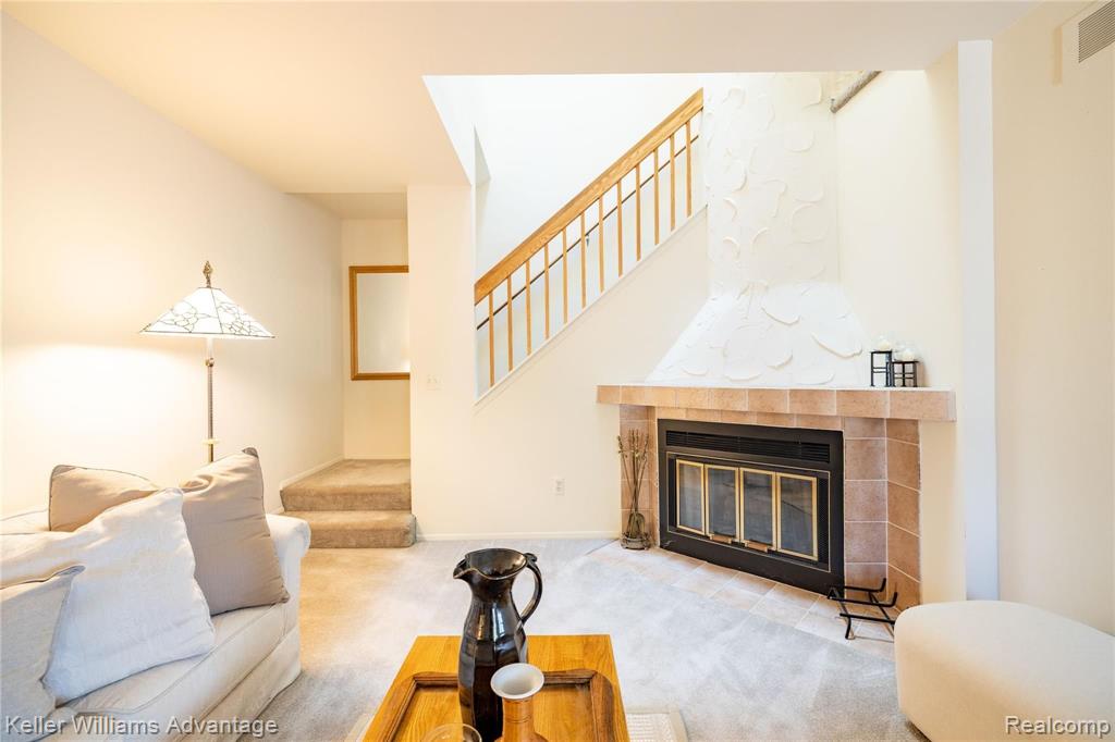 40043 Crosswinds Road Novi, MI 48375 - Photo 5 of 21