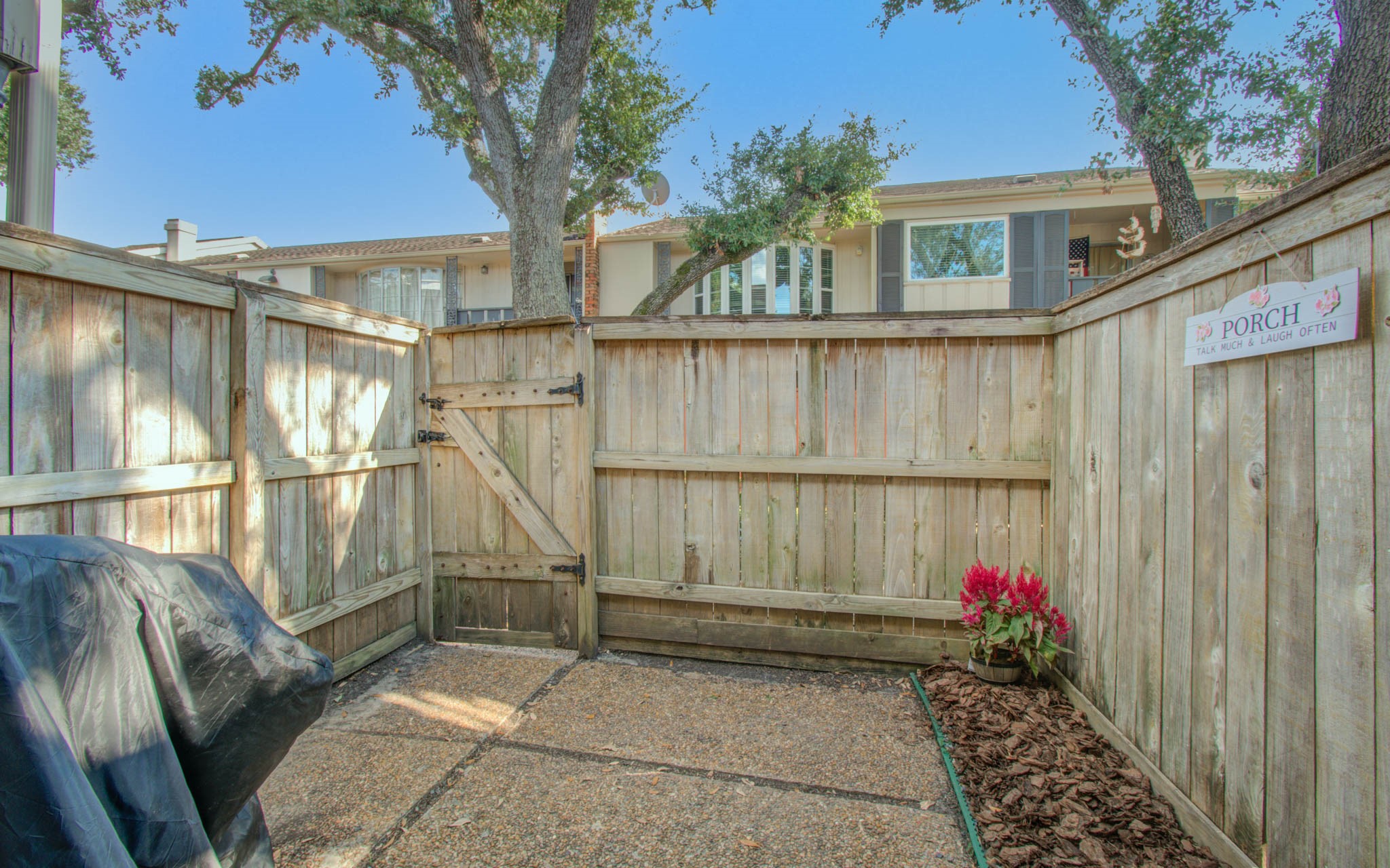 2575 Marilee Lane, Unit 1 Houston, TX 77057 - Photo 23 of 26