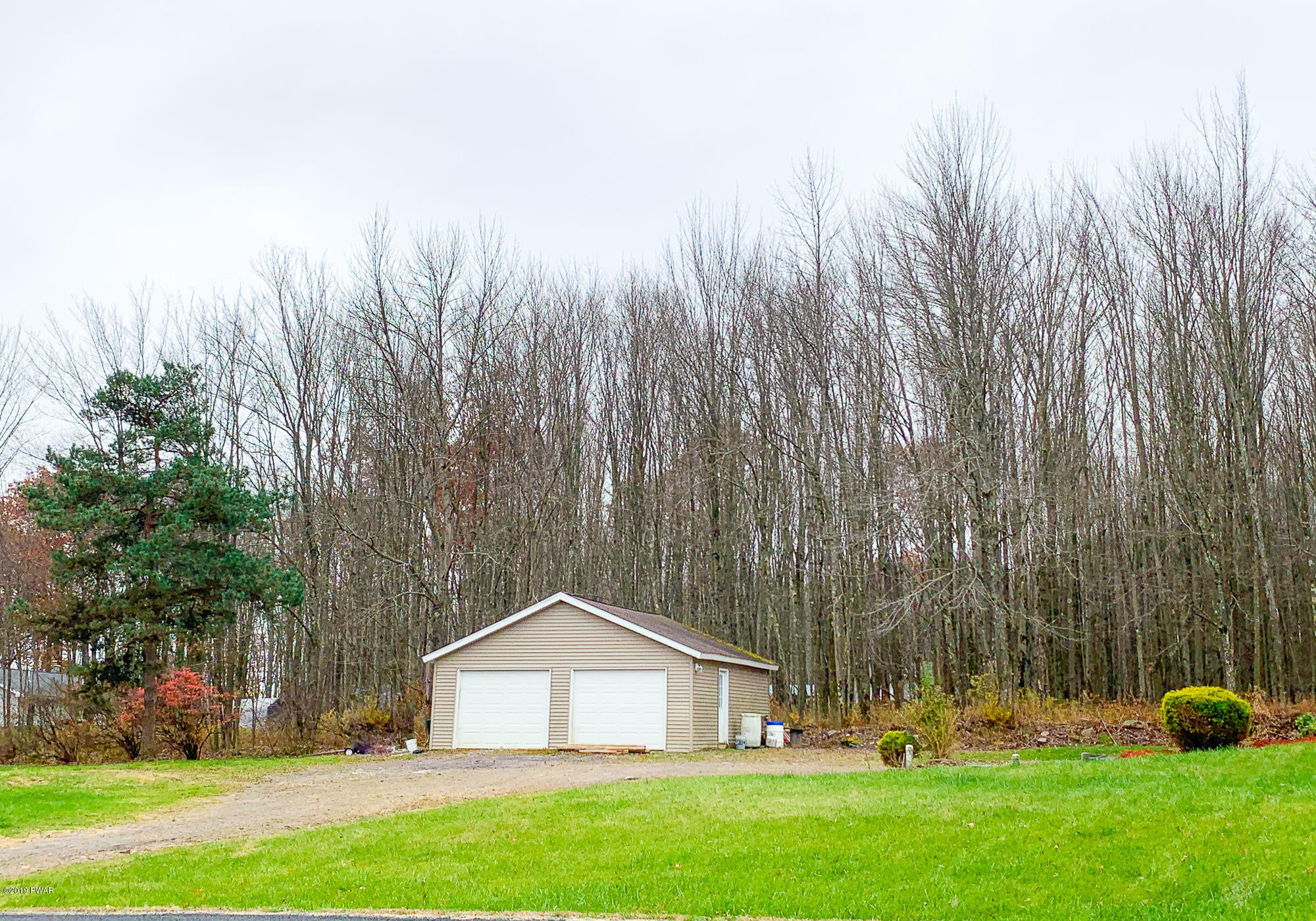 1028 Rosengrant Road Lake Ariel, PA 18436 - Photo 2 of 55
