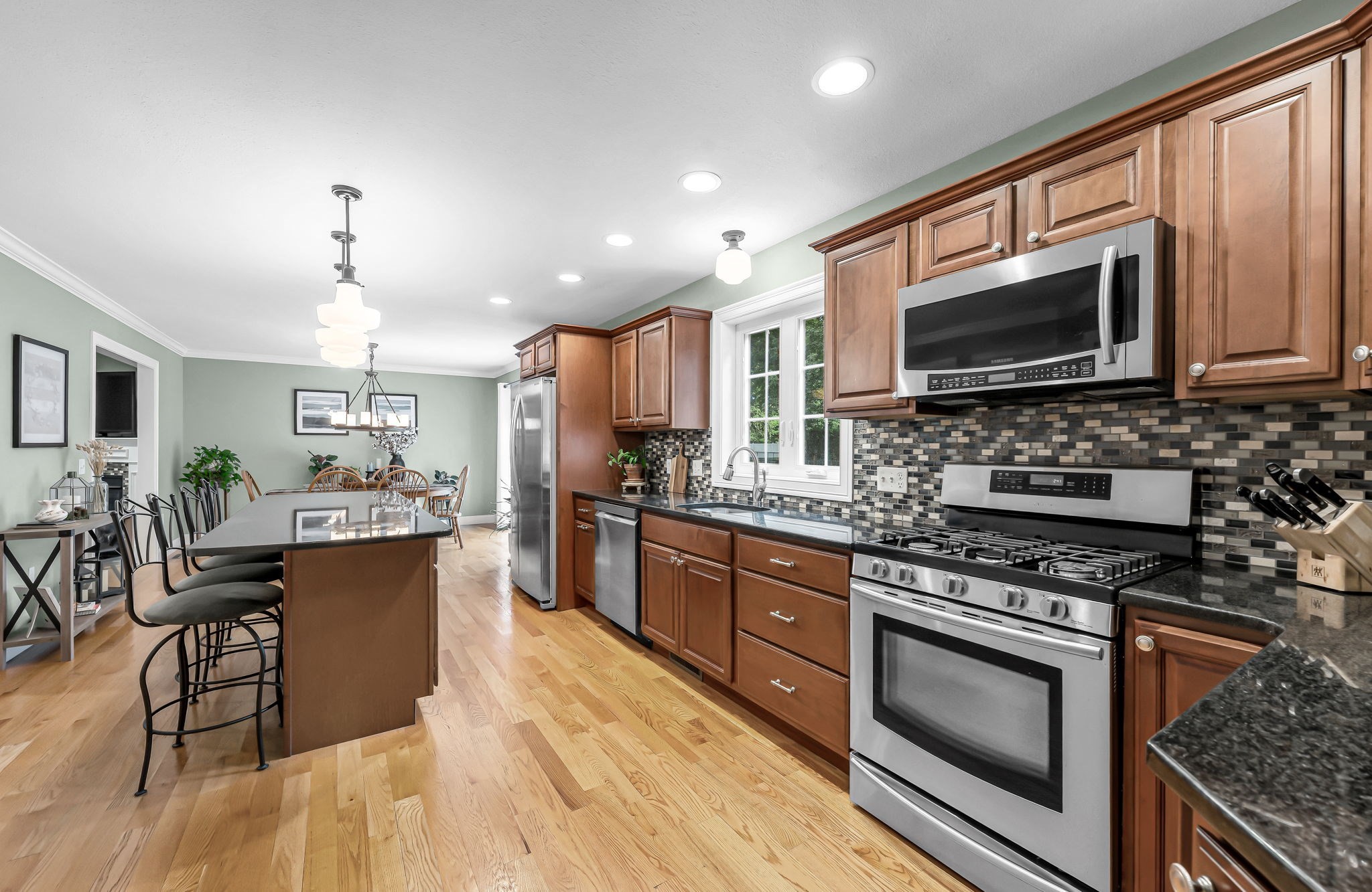437 Porter Road East Longmeadow, MA 01028 - Photo 13 of 40 Gallery Image 13