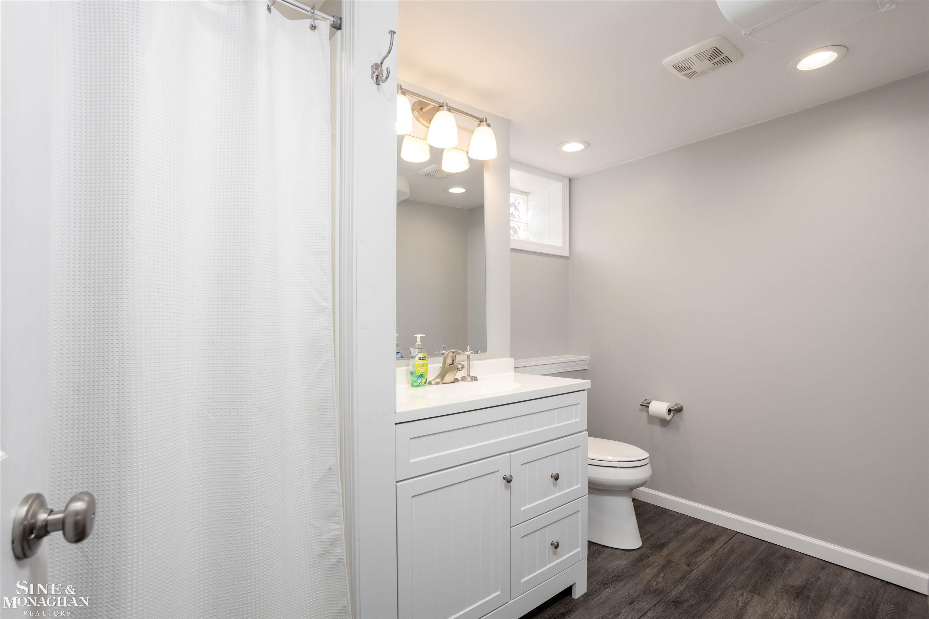 1849 Hampton Road Grosse Pointe Woods, MI 48236 - Photo 29 of 42