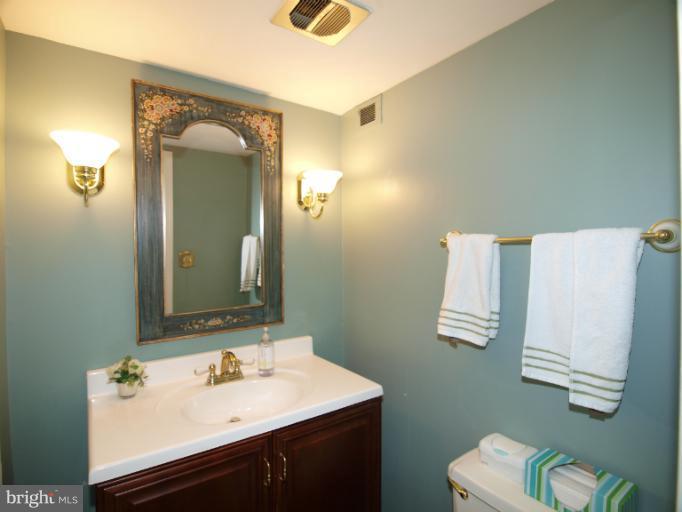 224 Hermleigh Road Silver Spring, MD 20902 - Photo 12 of 30 Powder Room