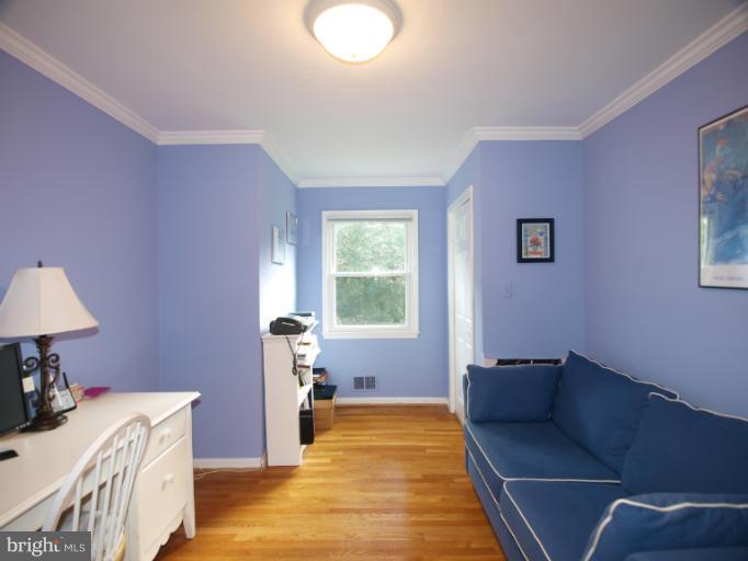 224 Hermleigh Road Silver Spring, MD 20902 - Photo 20 of 30 Bedroom 5