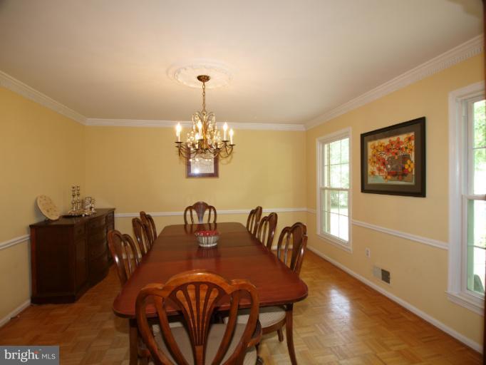 224 Hermleigh Road Silver Spring, MD 20902 - Photo 5 of 30 Dining Room