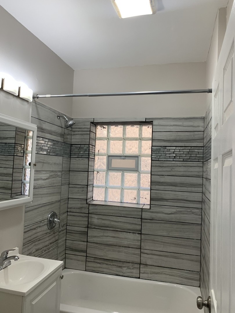 6330 South Artesian Avenue Chicago, IL 60629 - Photo 13 of 28