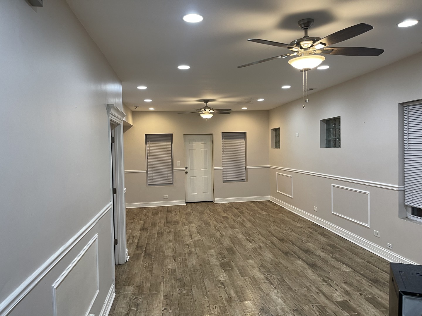 6330 South Artesian Avenue Chicago, IL 60629 - Photo 24 of 28