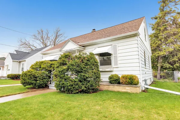 $239,900 | 1465 Harvey Street, Green Bay, WI 54302