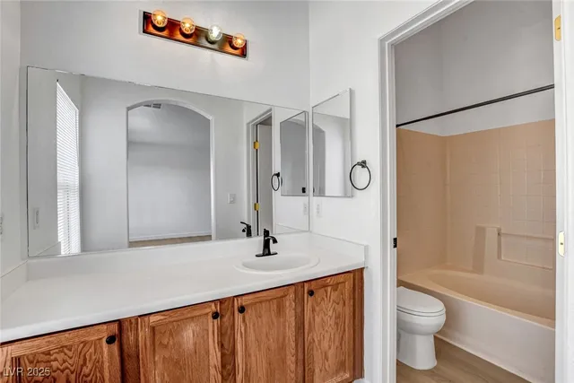 $1,800 | 5998 Jagged Cut Street, Unit 103, Henderson, NV 89011