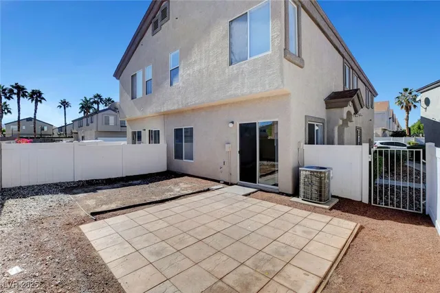 $1,800 | 5998 Jagged Cut Street, Unit 103, Henderson, NV 89011