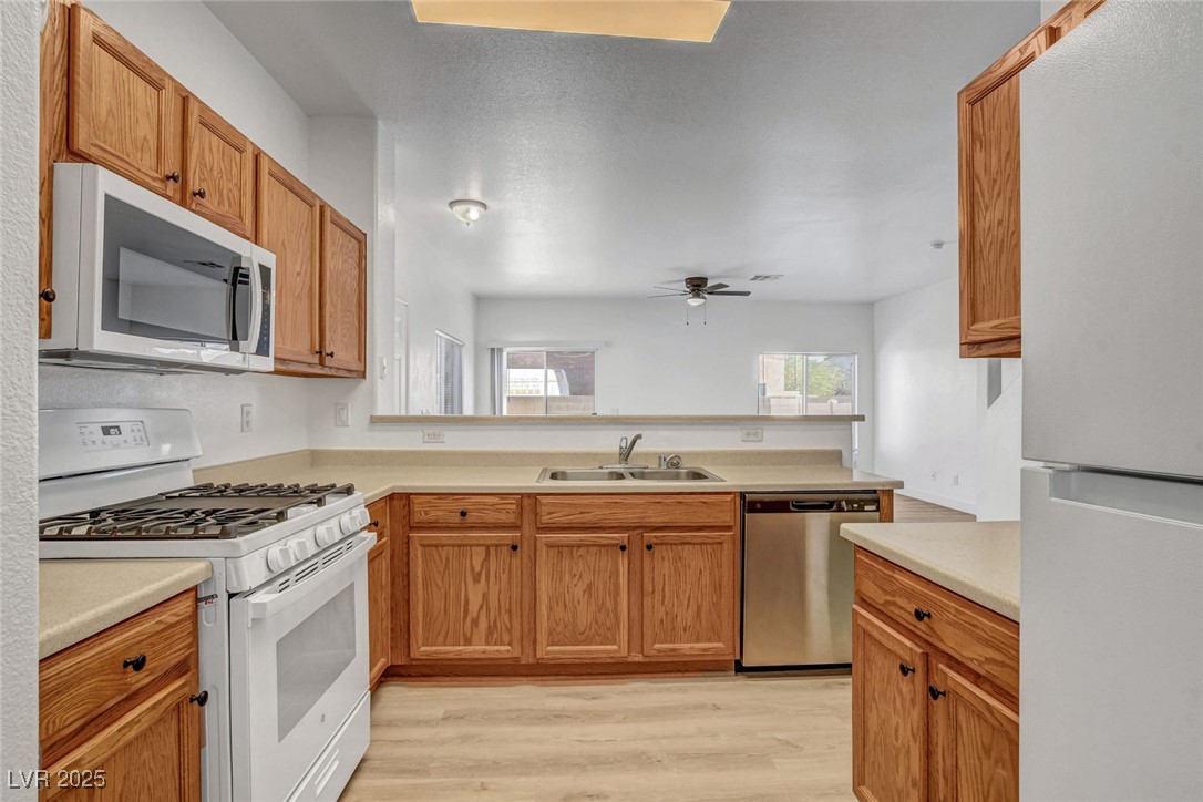 5998 Jagged Cut Street, Unit 103 Henderson, NV 89011 - Photo 4 of 15