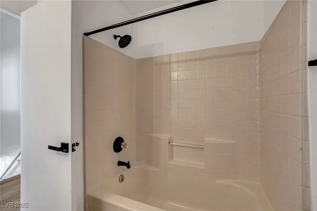 $1,800 | 5998 Jagged Cut Street, Unit 103, Henderson, NV 89011