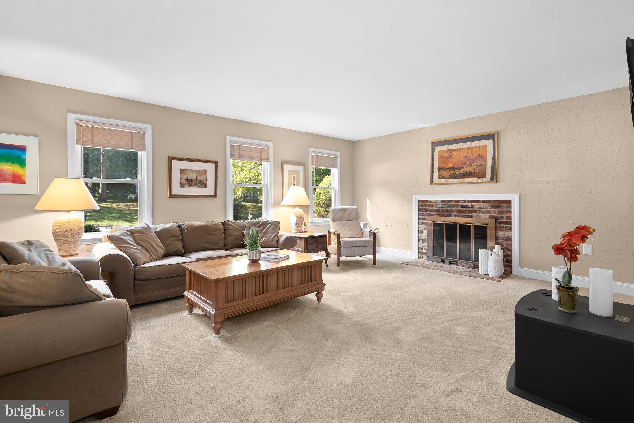1925 Chapel Hill Road Silver Spring, MD 20906 - Photo 17 of 41 Family Room
