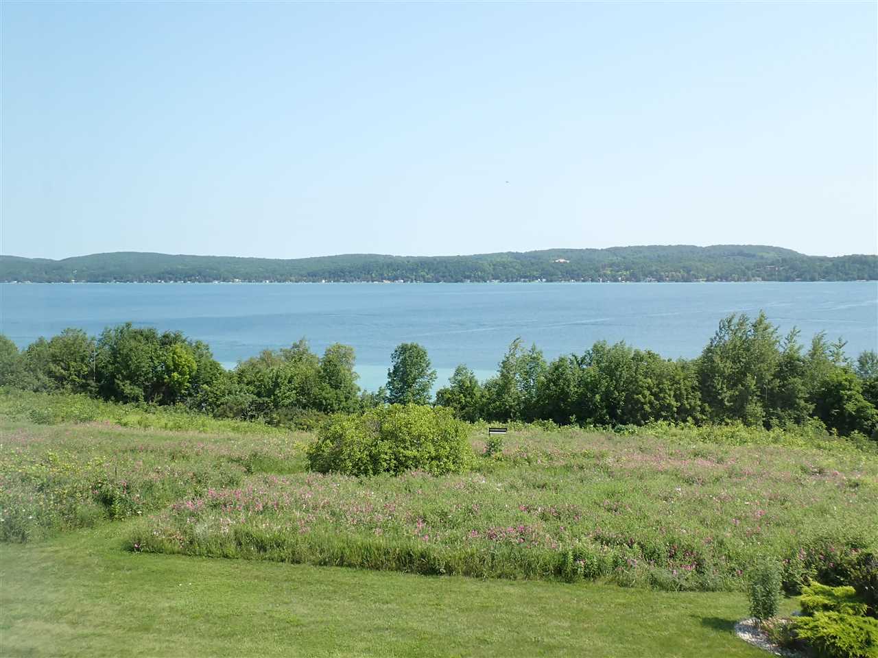 6308 East Ridge Drive Benzonia, MI 49616 - Photo 30 of 35 1890251-29.JPG