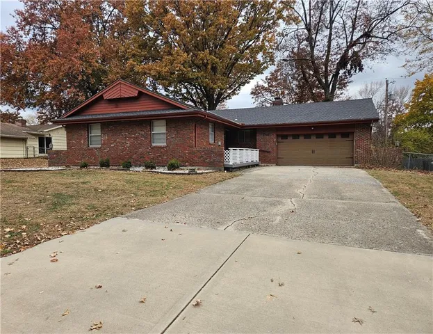 $249,900 | 7308 Cedar Avenue, Raytown, MO 64133