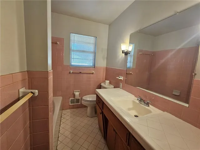 $234,900 | 7308 Cedar Avenue, Raytown, MO 64133