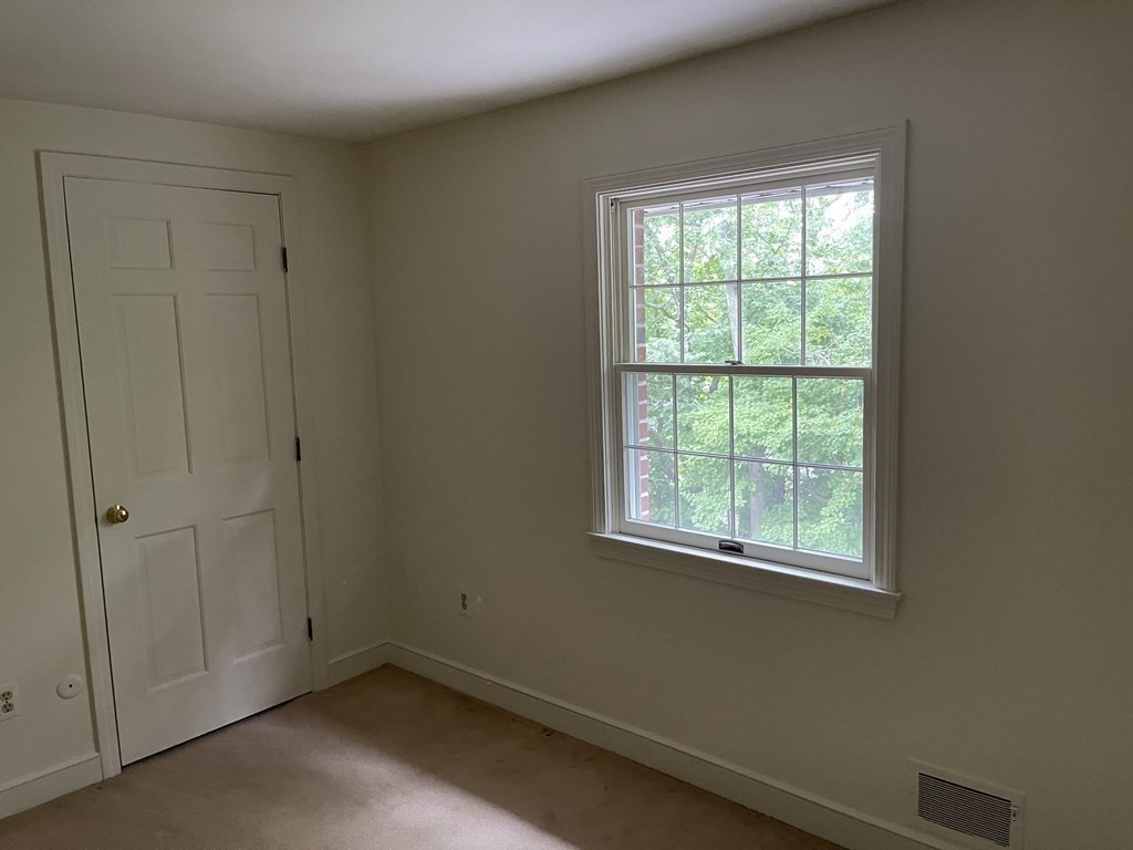 21 Westerly Street, Unit 14 Wellesley, MA 02482 - Photo 8 of 10