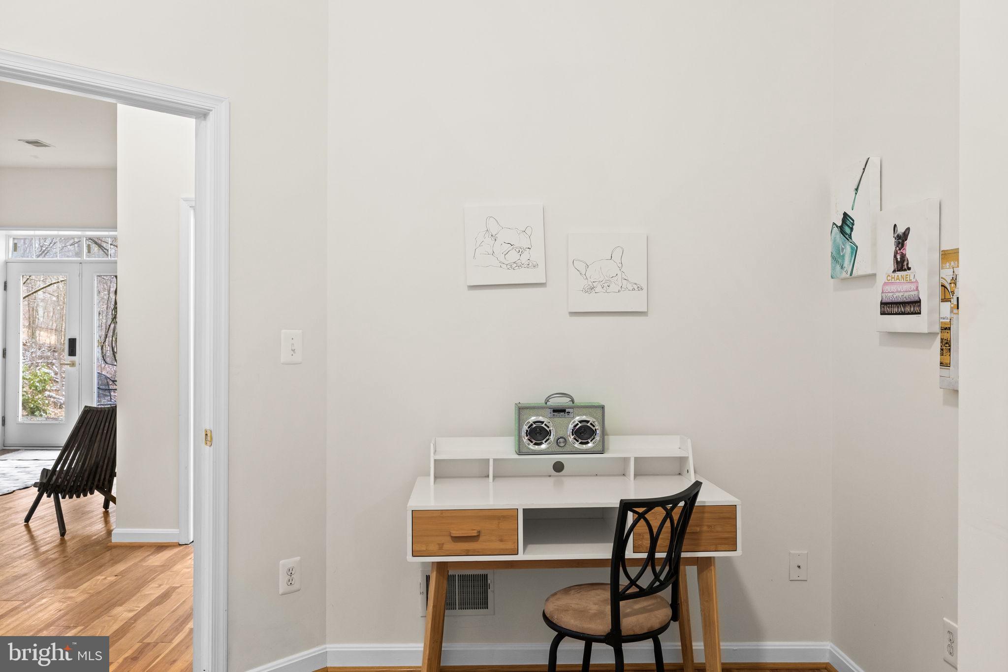 8701 Sinclair Mill Road Manassas, VA 20112 - Photo 87 of 132 Lower level bedroom 2