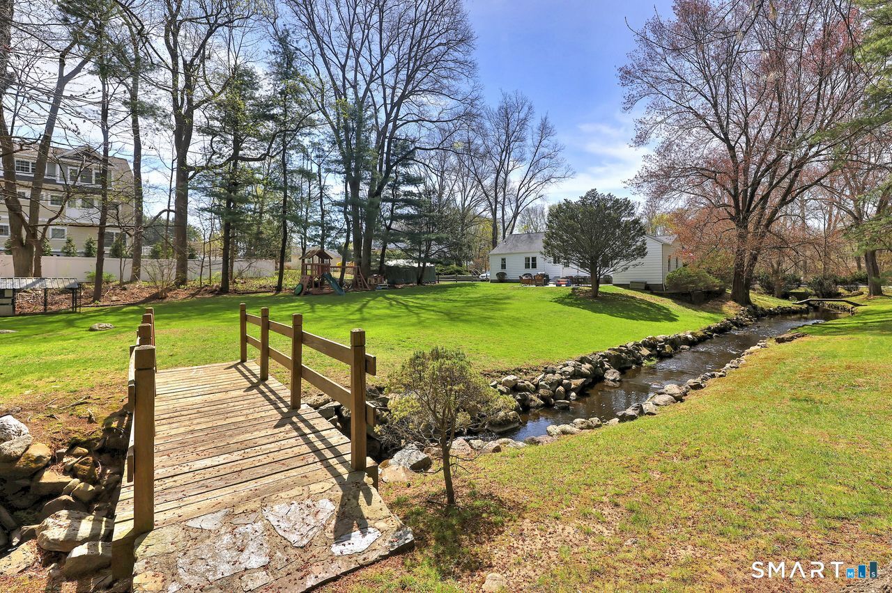 343 Smith Farm Road Orange, CT 06477 - Photo 34 of 40