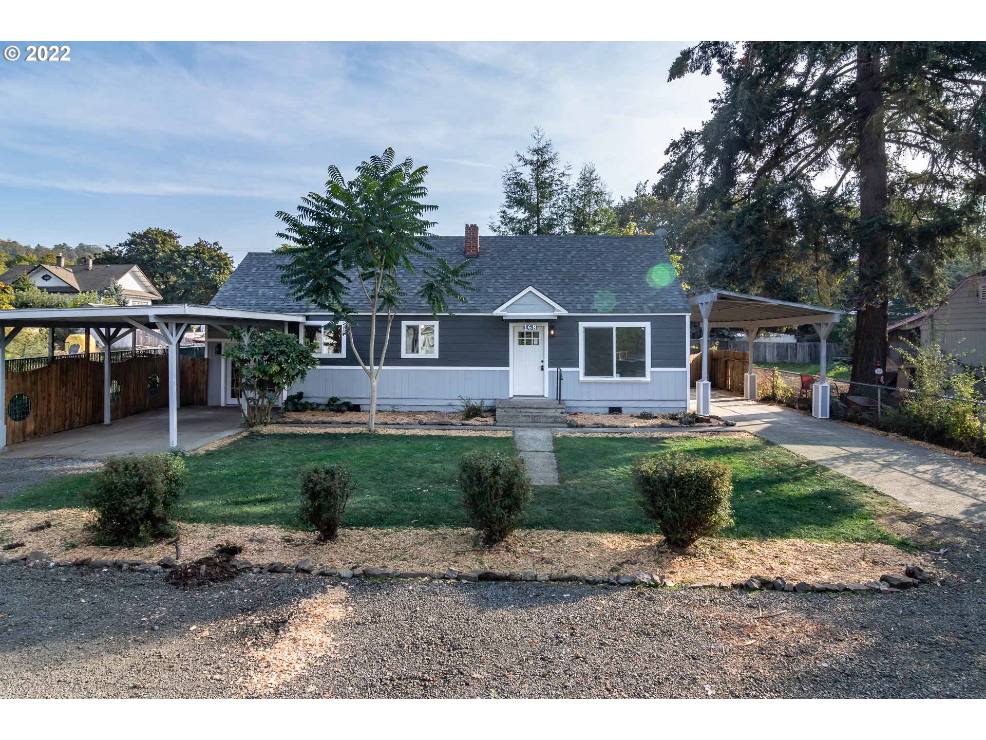 168 1st Street Dillard, OR 97432 - Photo 3 of 31 Gallery Image 3