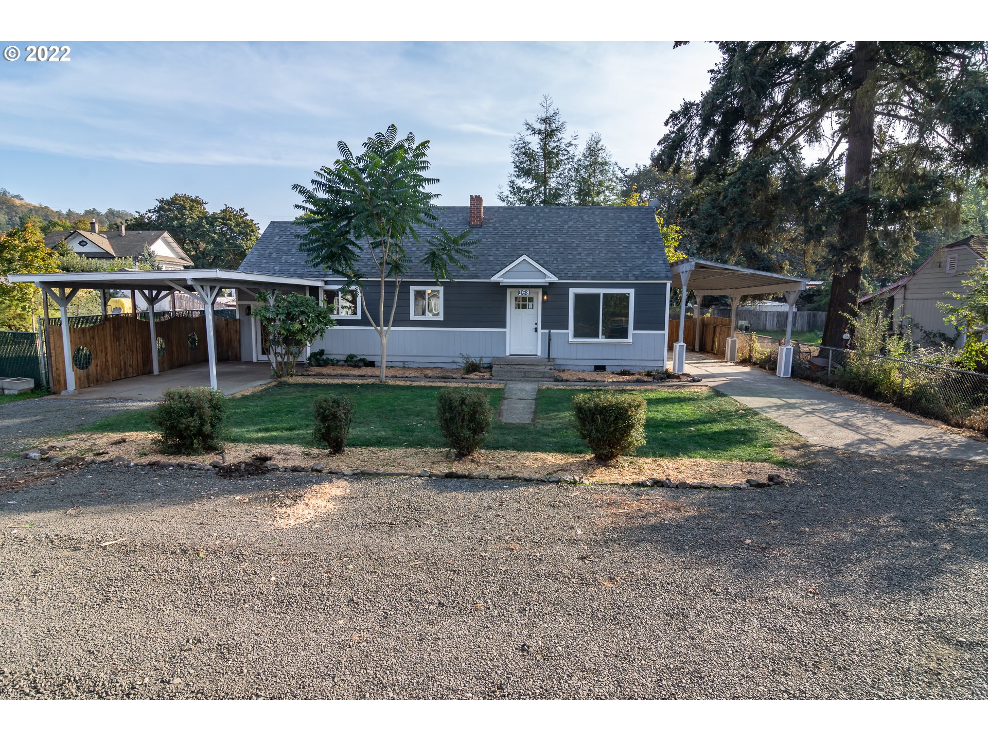 168 1st Street Dillard, OR 97432 - Photo 6 of 31 Gallery Image 6